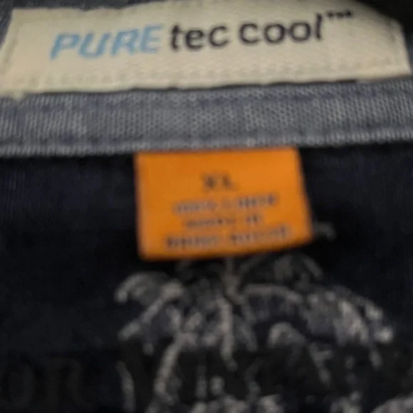 Tailor Men’s Vintage Navy & White IPrint Short-Sleeve Button Shirt
100% Linen
XL - Picture 5 of 8